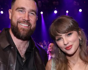 Taylor Swift và hôn phu Travis Kelce tình tứ tại iHeartRadio Music Awards 2026