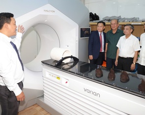 Bệnh viện Ung bướu Cần Thơ tiếp nhận máy xạ trị 105 tỉ đồng, tăng năng lực điều trị ung thư