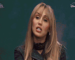 Miley Cyrus kỷ niệm 20 năm chiếu Hannah Montana, lượng người xem tăng 1.000%