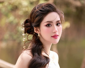 Phan Phương Oanh đoạt vương miện Miss World Vietnam có xứng đáng?