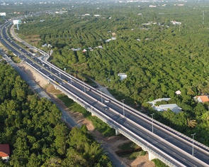 Giữ hồn cốt cho miền Tây