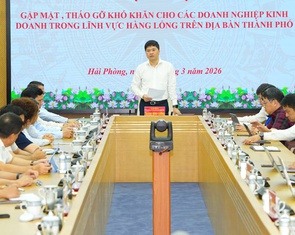 Xem xét thu phí 0 đồng đối với mặt hàng xăng dầu 9 tháng cuối năm