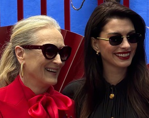 Anne Hathaway và Meryl Streep khởi động tour quảng bá The Devil Wears Prada 2