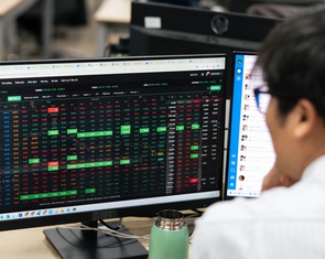 Chứng khoán 31-3: Thị trường phản ứng ra sao?