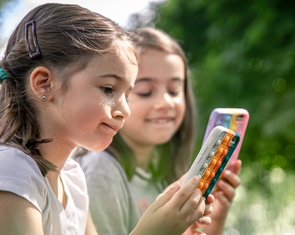 Úc điều tra loạt 'ông lớn' mạng xã hội vì để trẻ dưới 16 tuổi truy cập