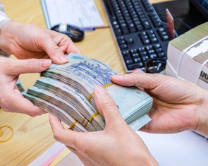 Bộ Nội vụ chính thức đề xuất tăng lương cơ sở với cán bộ, công chức lên 2,53 triệu đồng/tháng từ 1-7