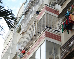 TP.HCM yêu cầu xử nghiêm chung cư cơi nới chắn lối thoát hiểm