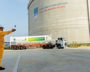 Chủ động ứng phó nỗi lo thiếu xăng: Người dân tiết kiệm, doanh nghiệp nâng văn hóa kinh doanh