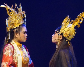 Đoàn nghệ thuật cải lương Vàm Cỏ ra Bắc, đêm nào cũng kín rạp, kín sân