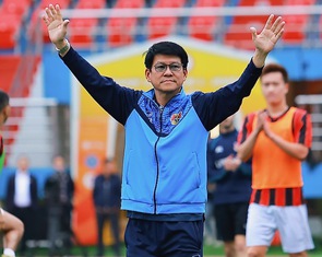 HLV Vũ Tiến Thành ra mắt, CLB Ninh Bình bị đội cuối bảng cầm hòa