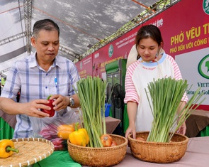 Công nhân, người lao động là những thượng khách của Phở yêu thương