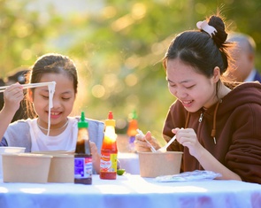 9.000 tô Phở ấm phục vụ từ 5 giờ sáng ngày 8-3