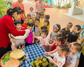 Phụ huynh trường mầm non tư thục ở TP.HCM thắc mắc chưa được hoàn học phí, phường giải thích