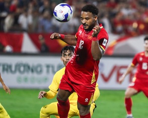 Người hâm mộ ngợi khen Xuân Son với 'khả năng không chiến là vũ khí bí mật giúp VN tạo nên bất ngờ'