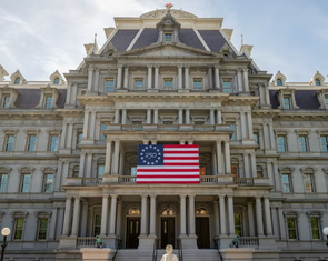 Ông Trump muốn sơn mới tòa nhà 138 năm tuổi của Mỹ, chuyên gia phản đối