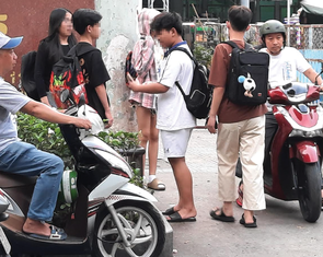 Dạy thêm, học thêm: Đừng để chính sách chạy sau đối sách