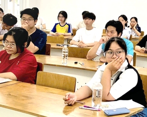 Có nên thi đánh giá năng lực đợt 2?