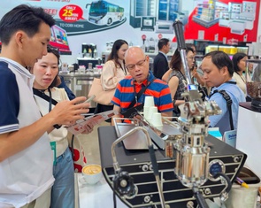 Trải nghiệm máy pha cà phê tiền tỉ, tặng... hóa đơn điện tử  tại Cafe Show và Tea Show