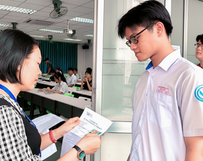 Thi đánh giá năng lực: Mang theo gì để không ‘rớt’ từ cổng?