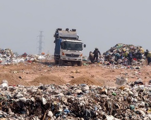 Khói và nước rỉ từ bãi rác ở Đắk Lắk đe dọa môi trường