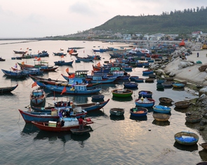 Tắm biển ở Lý Sơn, hai học sinh đuối nước, một em tử vong