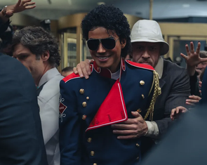 Bỏ các chi tiết nhạy cảm, đạo diễn phim 'Michael' nói gì về các cáo buộc nhằm vào Michael Jackson?
