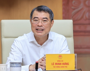 Thủ tướng: Bộ Công Thương chịu trách nhiệm không để thiếu điện, xăng dầu trong mọi tình huống