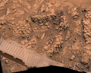 NASA phát hiện đá 'vảy rồng' kỳ lạ trên sao Hỏa