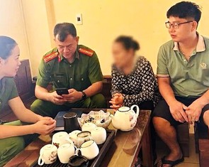 Tài xế taxi kể lại phút chở khách đến công an, ngăn vụ lừa đảo