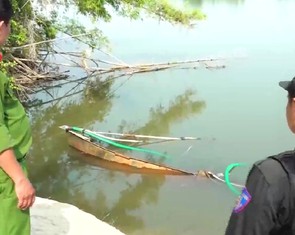 Bắt quả tang 'cát tặc' trên sông Cái qua Nha Trang