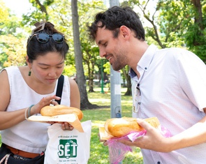 Ổ bánh mì đi ra thế giới
