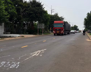 2 xe máy chạy ngược chiều lao vào nhau, 3 người chết