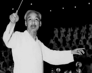 Nhìn lại ‘51 năm bản hùng ca đất nước’ qua những bức ảnh xúc động