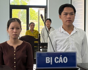 Vợ lãnh án tù vì để chồng say xỉn, không bằng lái chạy xe máy gây tai nạn
