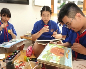 TP.HCM xét tuyển lớp 6, phụ huynh vẫn đổ xô cho con luyện thi, săn chứng chỉ