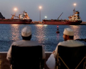 Iran chia các nước thành 3 nhóm được đưa tàu thuyền qua eo biển Hormuz