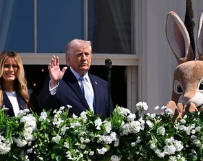 Ông Trump kể chuyện Iran và ông Biden trong Lễ lăn trứng Phục sinh