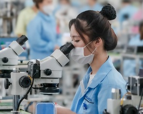 Đề xuất có quỹ dự phòng 'cứu' người lao động khi doanh nghiệp nợ bảo hiểm xã hội