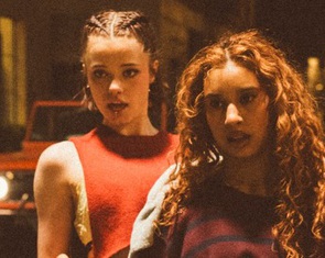 Con gái Angelina Jolie khiến mạng xã hội 'dậy sóng' trong MV K-pop