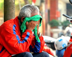 NÓNG: TP.HCM 37 độ; Tây Ninh, Tà Lài 38 độ, nhiều nơi cảm nhận lên hơn 40 độ