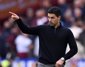 HLV Arteta ca ngợi trọng tài dũng cảm vì từ chối bàn thắng của West Ham