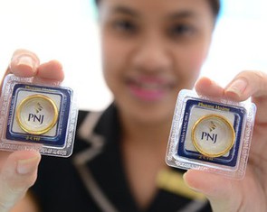 Giá vàng, bạc biến động mạnh