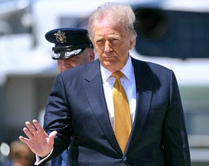 Tin tức thế giới 13-5: Ông Trump lên đường đi Trung Quốc; Nga, Mỹ nói xung đột Ukraine sắp kết thúc
