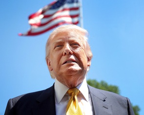 Ông Trump: Tôi không nghĩ về tình hình tài chính của người Mỹ khi đối đầu Iran