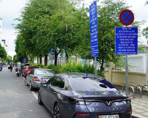 Phường An Đông cấp phép, thu phí sử dụng tạm vỉa hè, lòng đường qua app