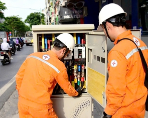 Bộ Công Thương muốn có cơ chế phân bổ khoản lỗ của EVN vào giá điện
