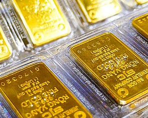 Giá vàng miếng SJC rơi về ngưỡng 165 triệu đồng/lượng