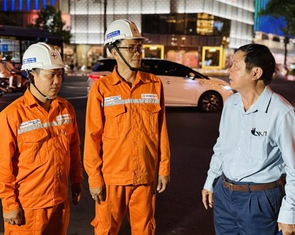 Sử dụng điện ở TP.HCM phá kỷ lục, vượt mức cao nhất 2025