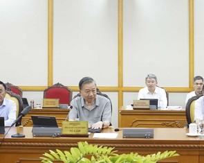 Bộ Chính trị cho ý kiến hoàn thiện thể chế vượt trội, tạo động lực mới để TP.HCM phát triển
