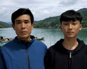 Thủ tướng Chính phủ tặng bằng khen cho hai cha con cứu người trên sông Gianh sáng mùng 3 Tết
